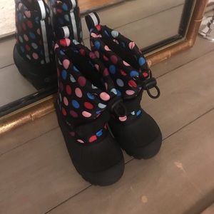 Girls Size 7 Snow Boots